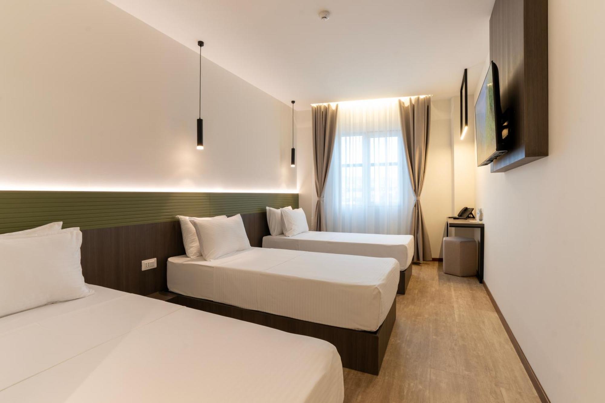 Star Hill Hotel Pristina Esterno foto
