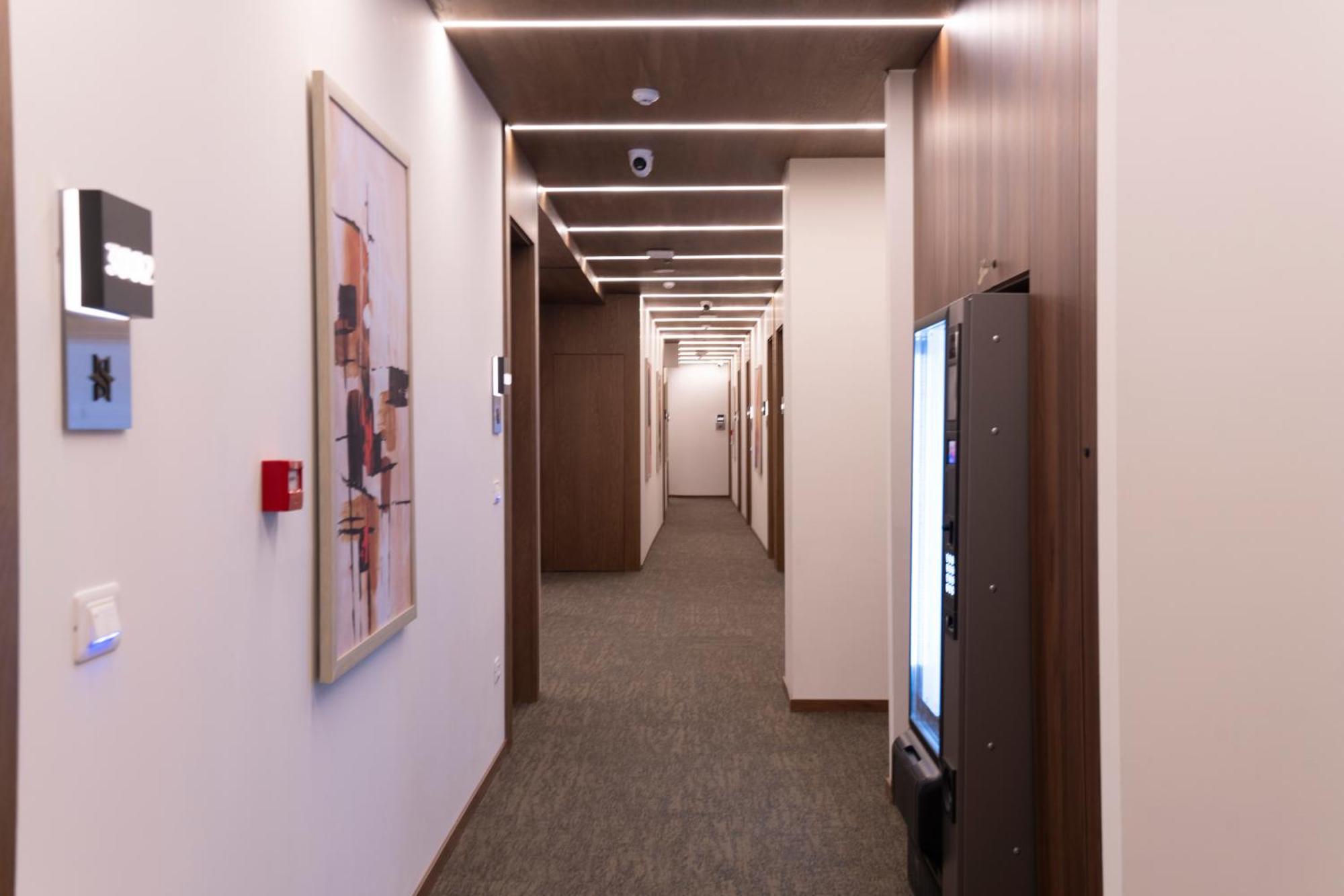 Star Hill Hotel Pristina Esterno foto